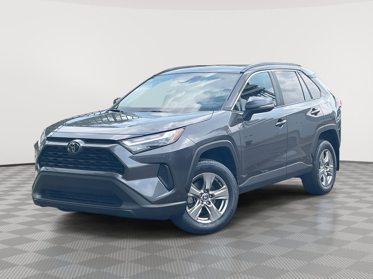 Thumbnail: 2022 Toyota RAV4 - 1