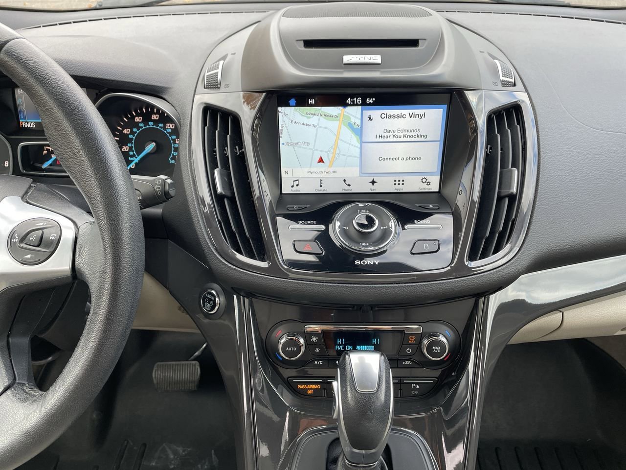 Thumbnail: 2016 Ford Escape - 13