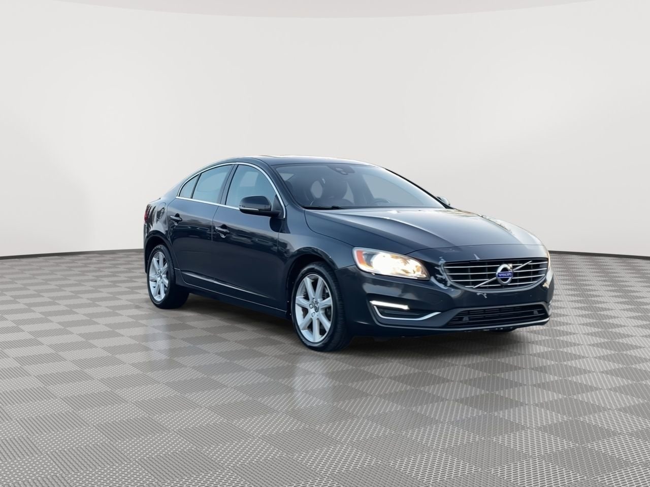 Thumbnail: 2016 Volvo S60 - 2