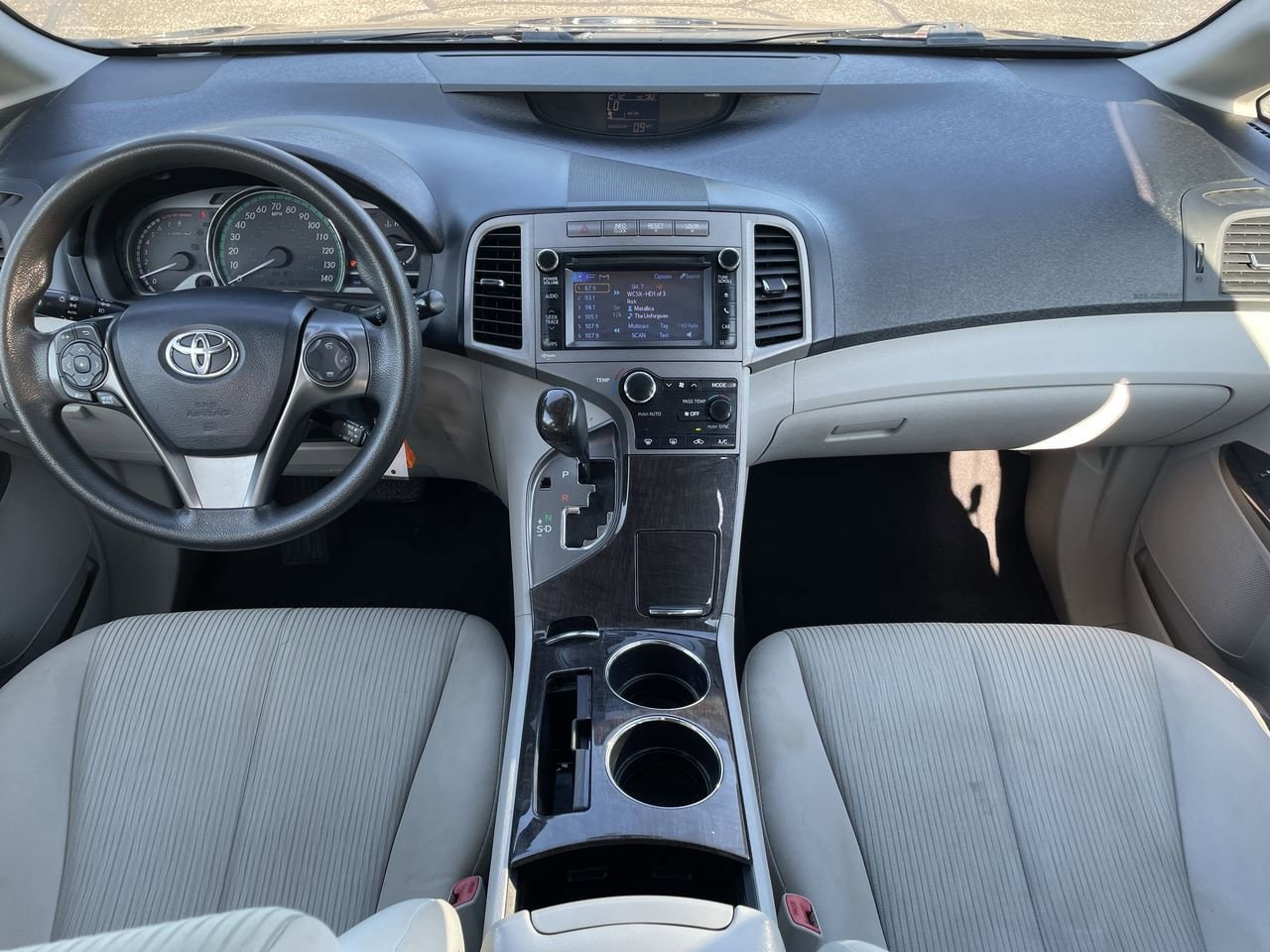 Thumbnail: 2013 Toyota Venza - 20