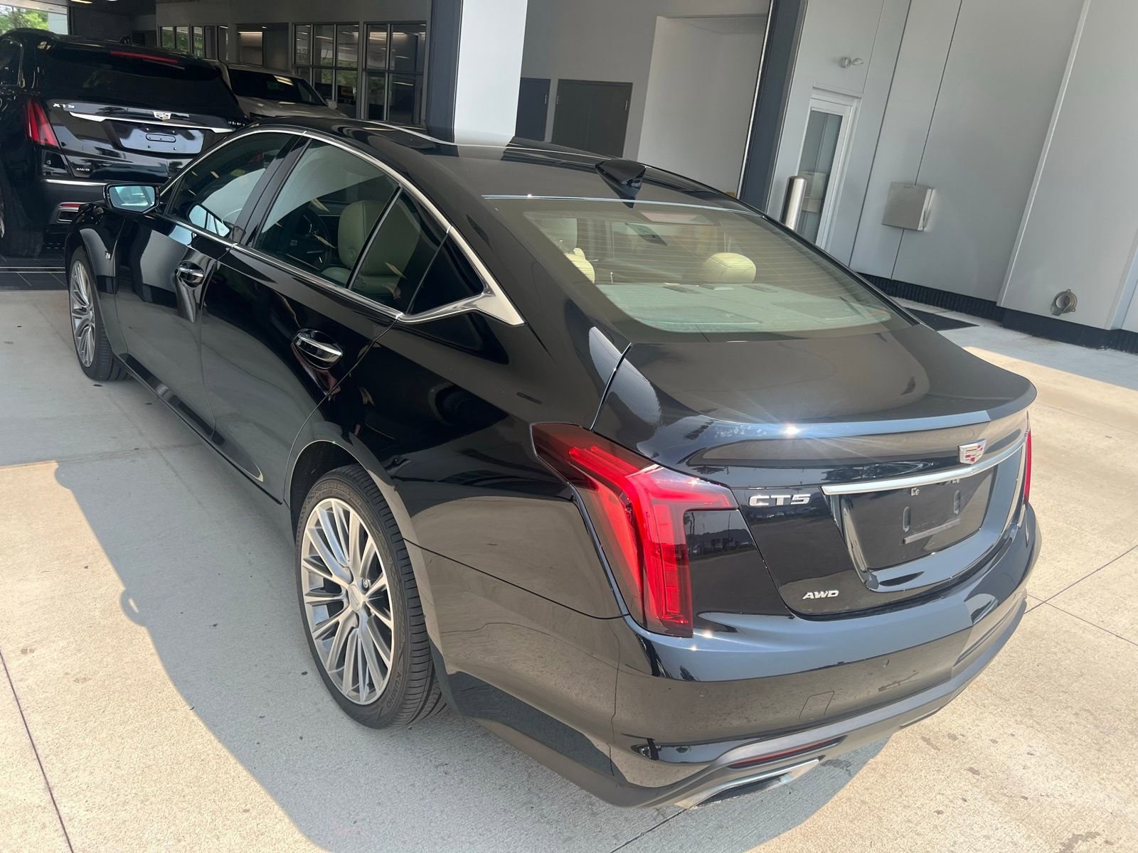 Thumbnail: 2023 Cadillac CT5 - 2