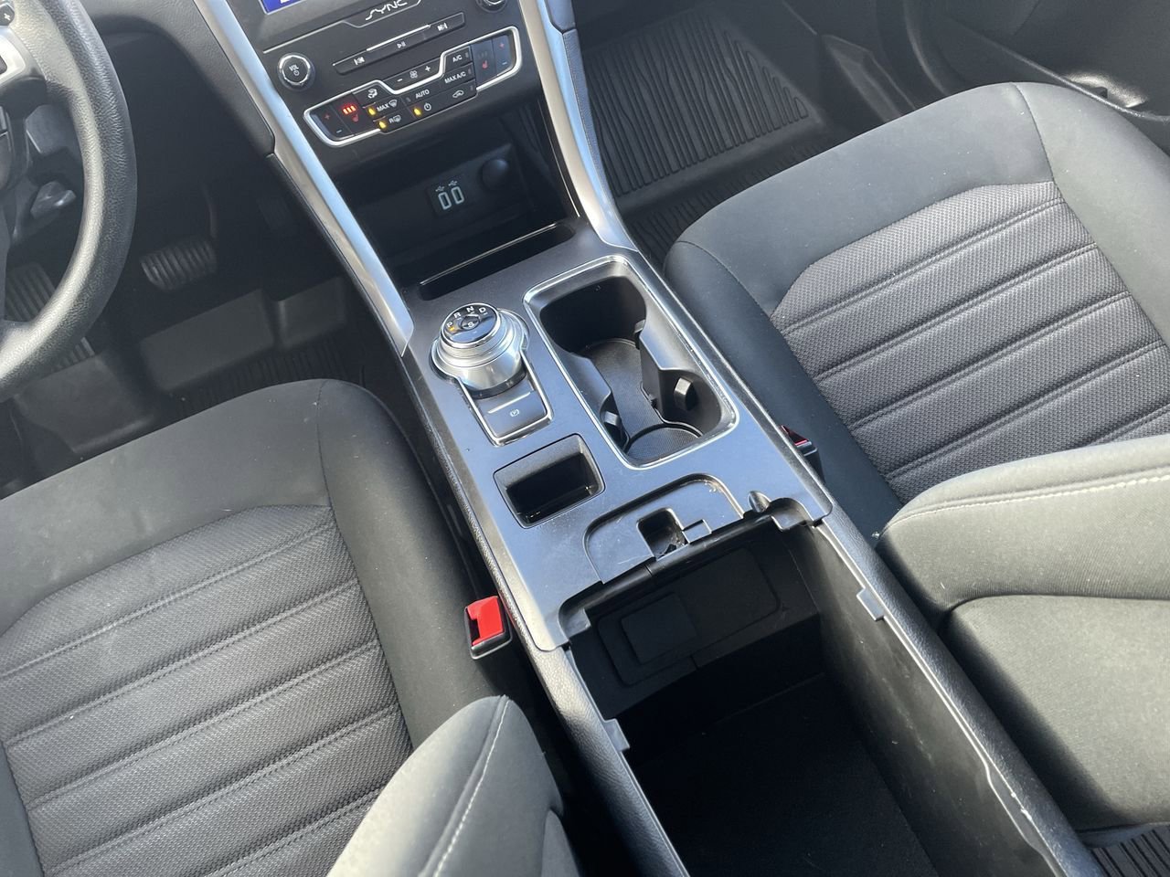 Thumbnail: 2020 Ford Fusion - 22