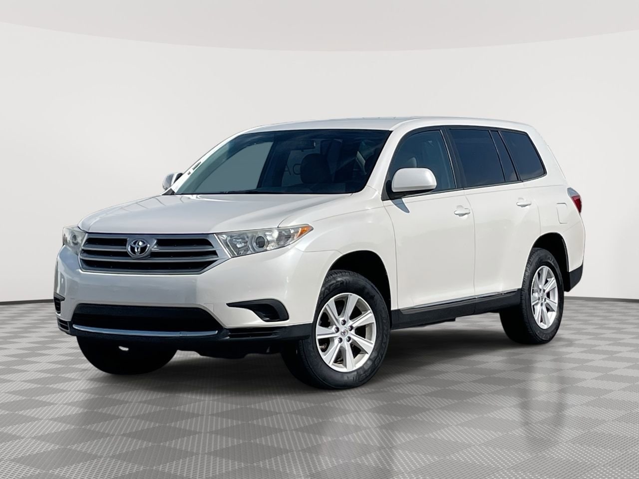 Thumbnail: 2013 Toyota Highlander - 1