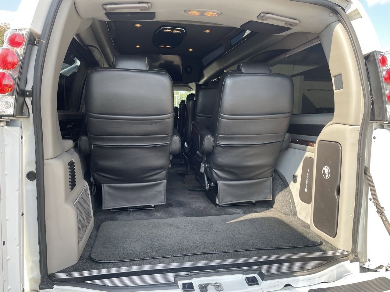 Thumbnail: 2019 GMC Savana - 17