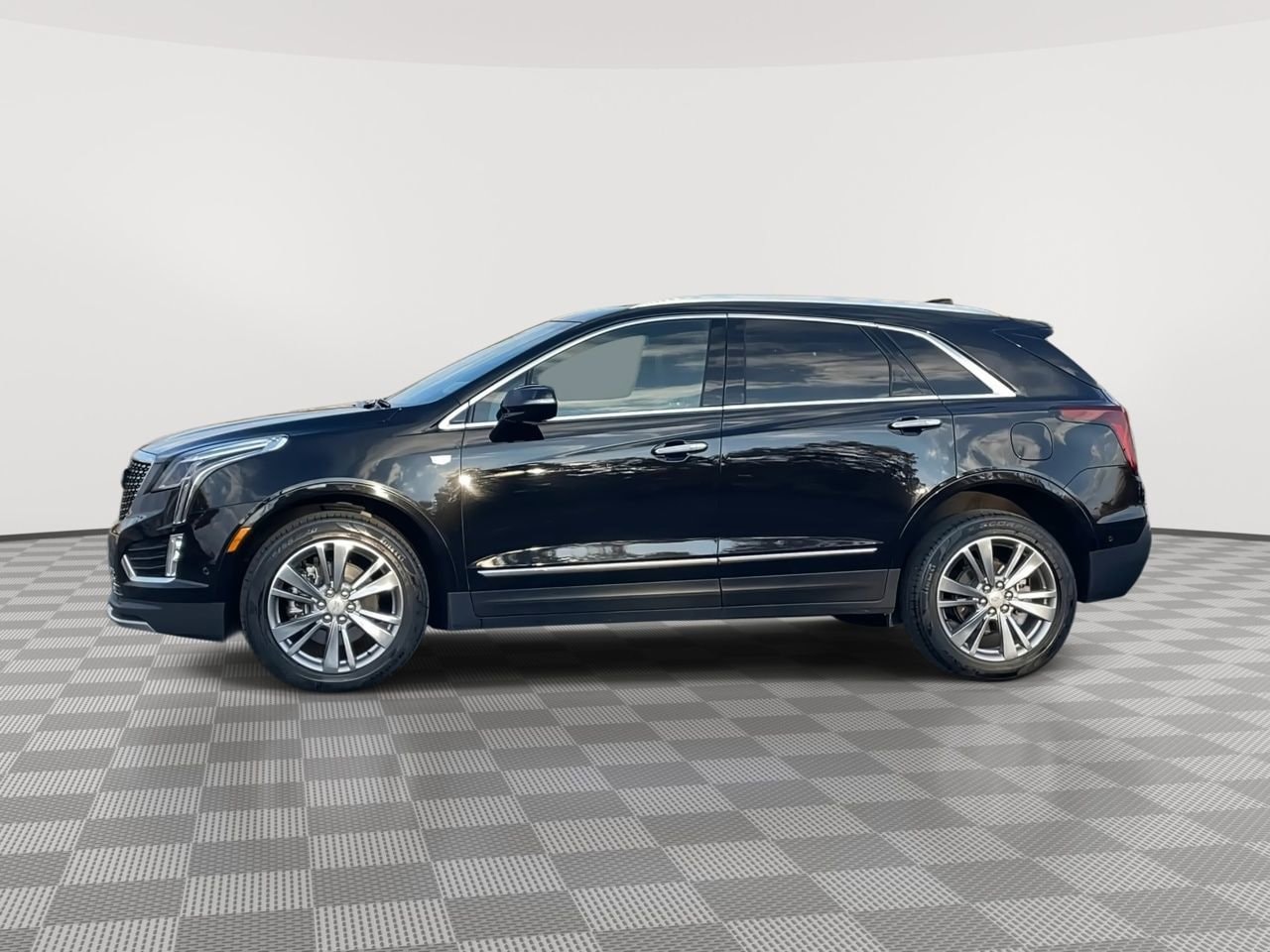 Thumbnail: 2021 Cadillac XT5 - 5