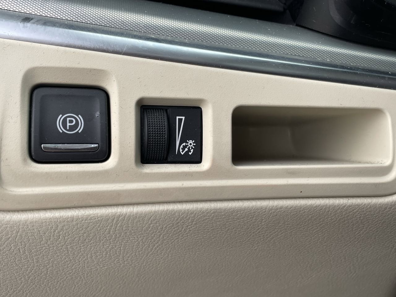 Thumbnail: 2023 Cadillac XT5 - 30