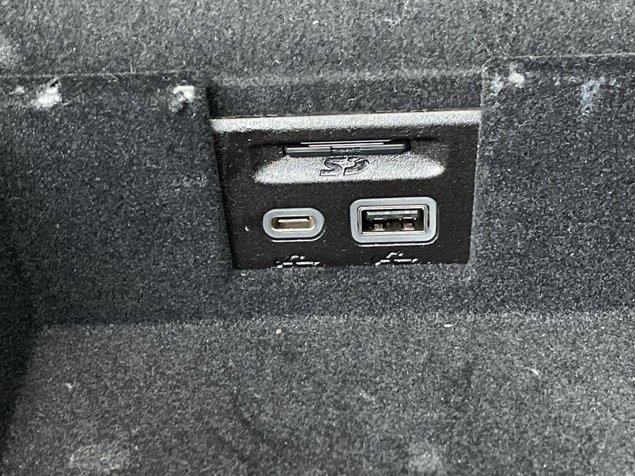 Thumbnail: 2023 Cadillac XT5 - 27