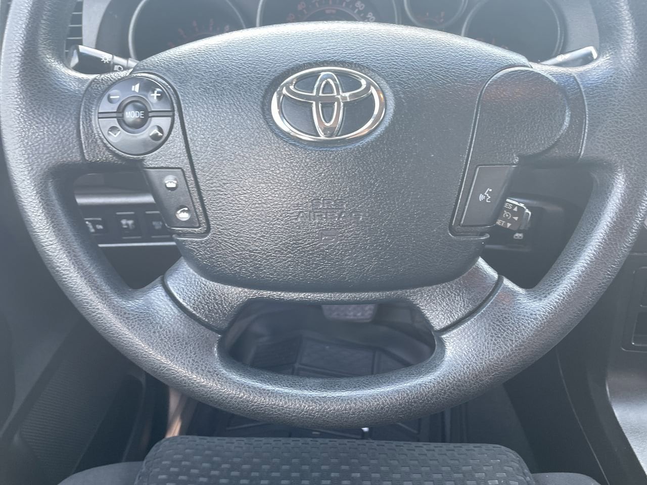 Thumbnail: 2011 Toyota Tundra - 10