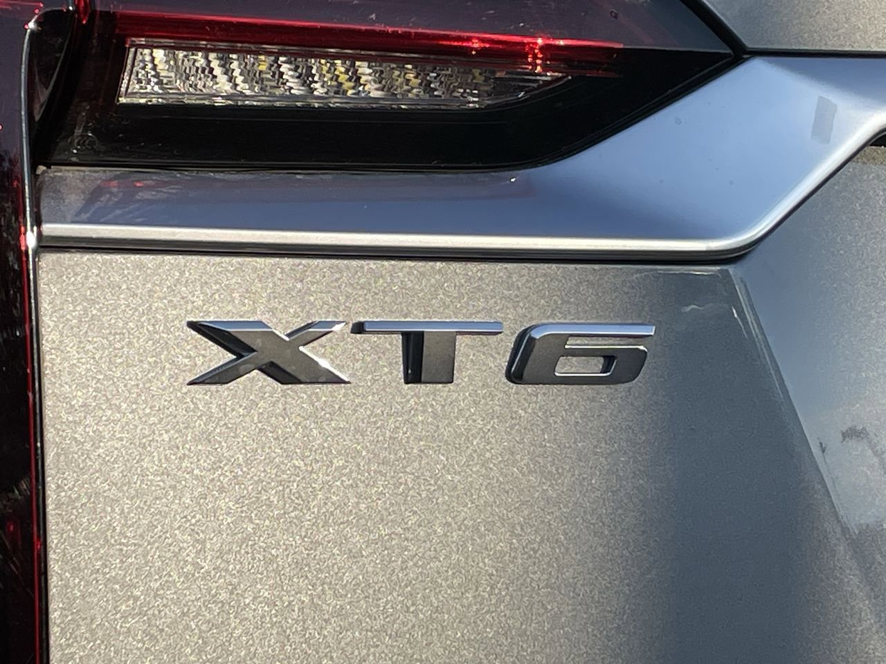 Thumbnail: 2024 Cadillac XT6 - 42