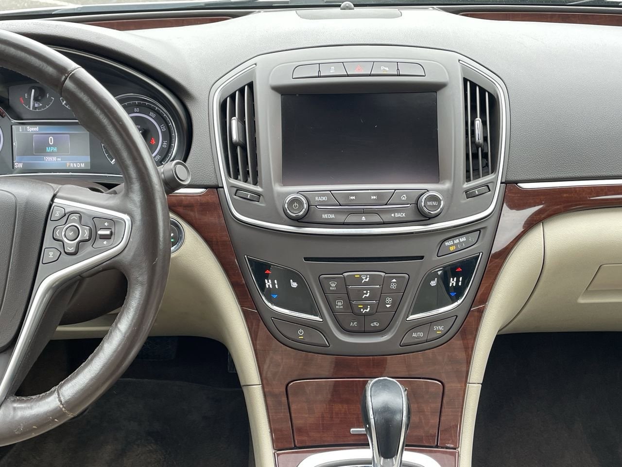 Thumbnail: 2014 Buick Regal - 13