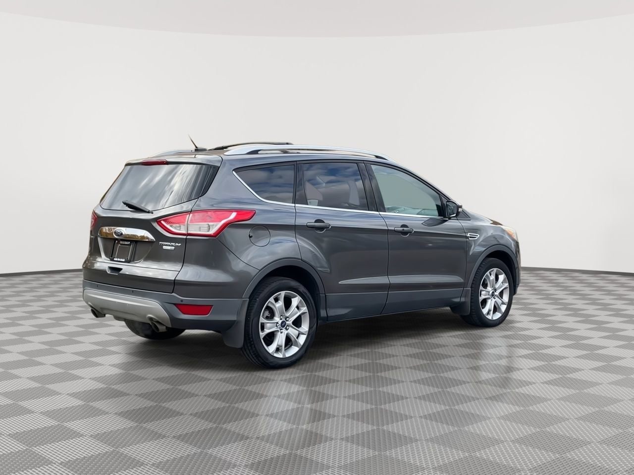 Thumbnail: 2016 Ford Escape - 8