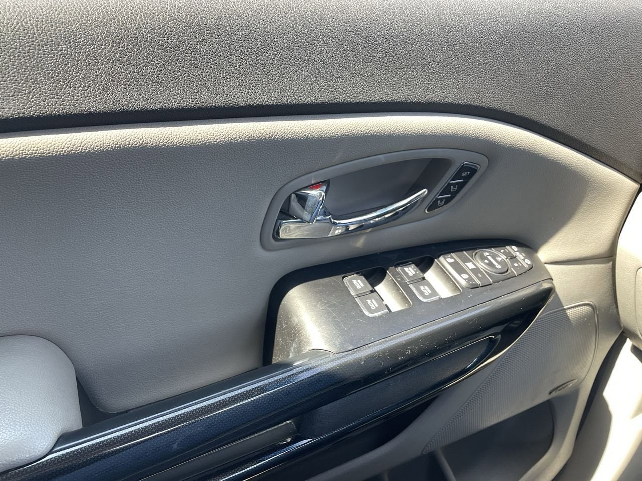 Thumbnail: 2016 Kia Sedona - 34
