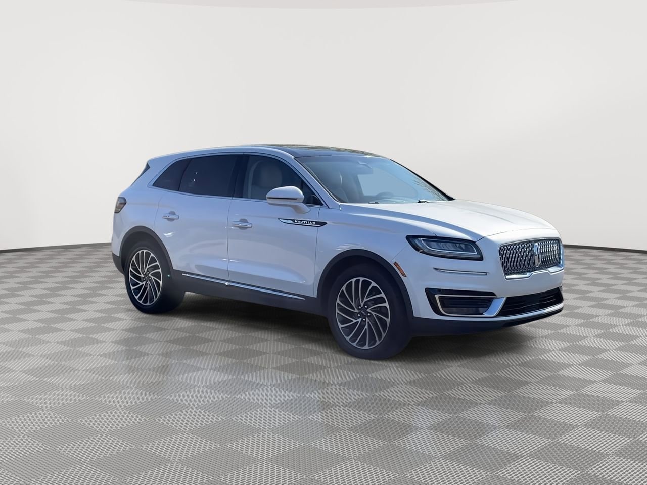 Used 2019 Lincoln Nautilus Reserve with VIN 2LMPJ6LP6KBL16138 for sale in Plymouth, MI