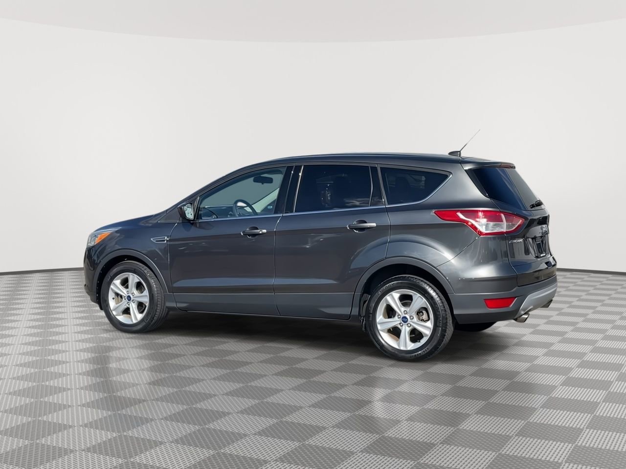 Thumbnail: 2016 Ford Escape - 6