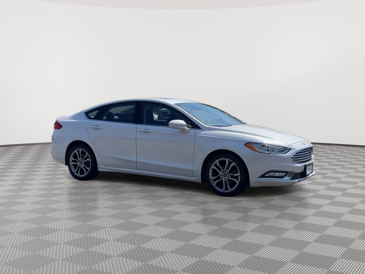 Thumbnail: 2017 Ford Fusion - 2