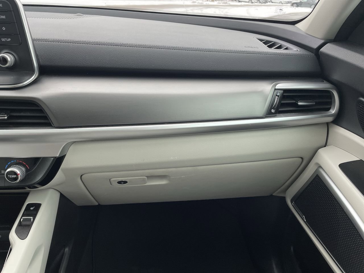 Thumbnail: 2021 Kia Telluride - 16