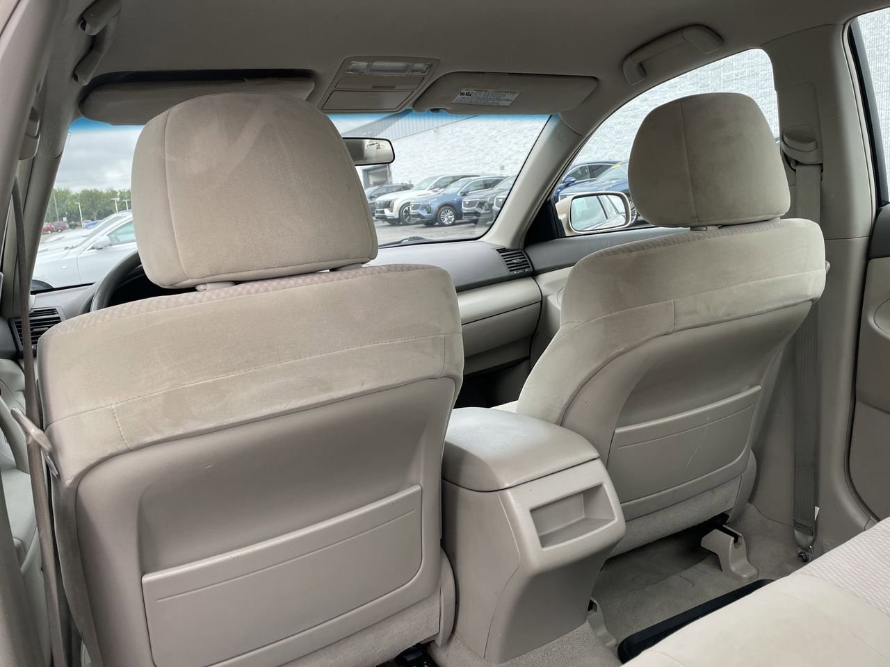 2010 Toyota Camry  19