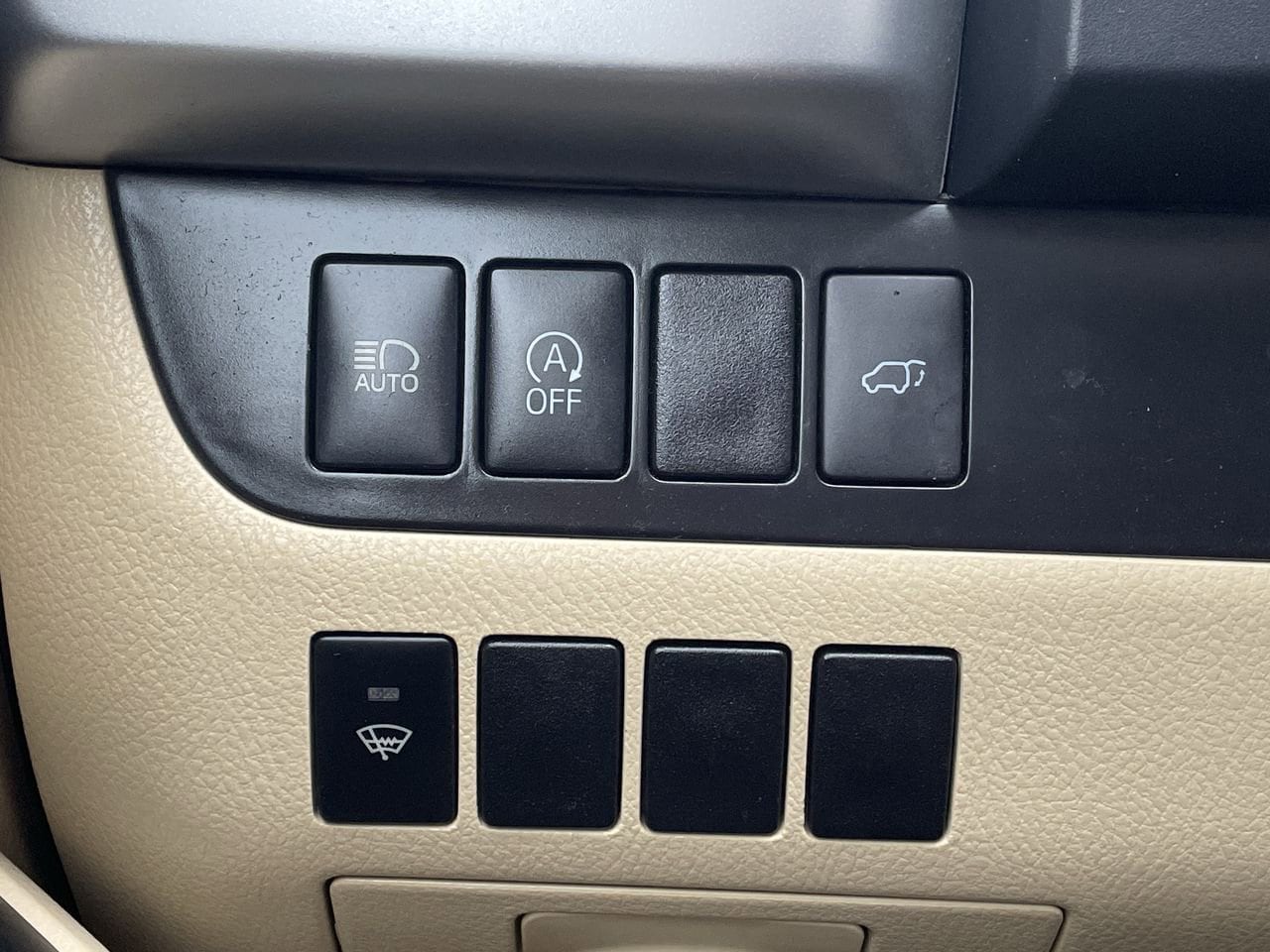 Thumbnail: 2019 Toyota Highlander - 30