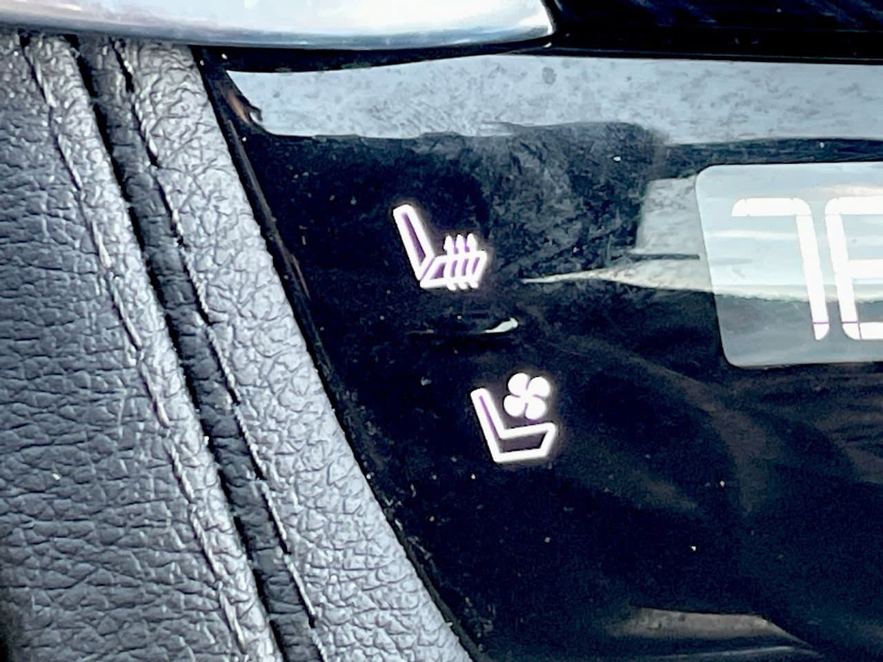 Thumbnail: 2024 Cadillac XT6 - 25