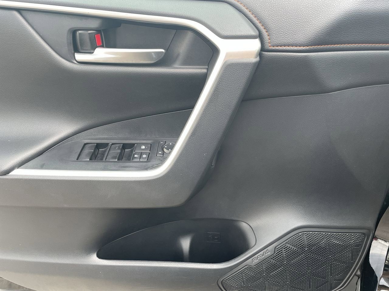 Thumbnail: 2019 Toyota RAV4 - 33