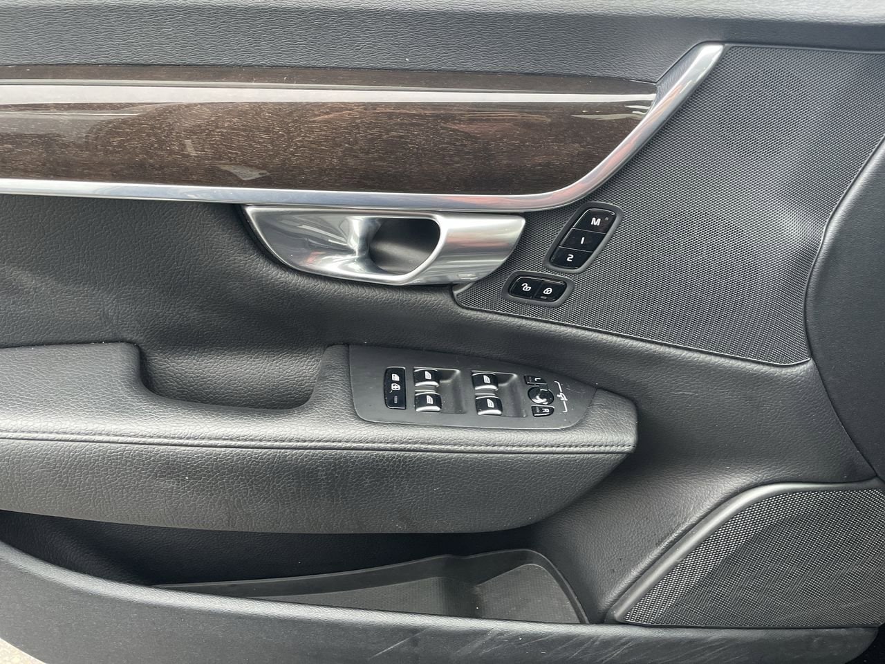 Thumbnail: 2018 Volvo S90 - 33