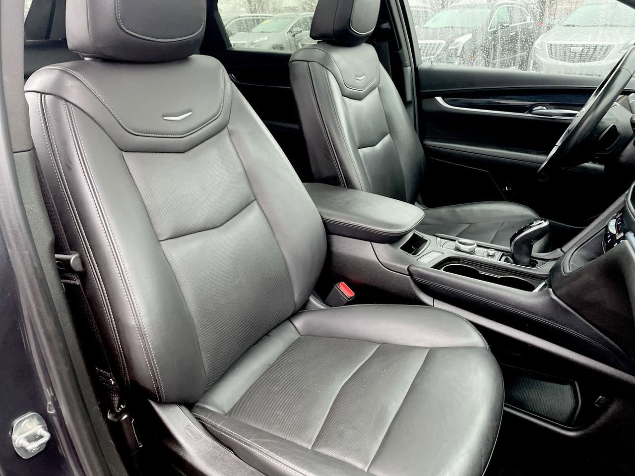 Thumbnail: 2022 Cadillac XT5 - 14