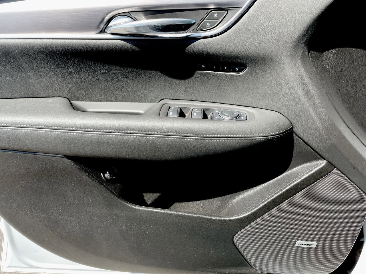 Thumbnail: 2025 Cadillac XT6 - 33