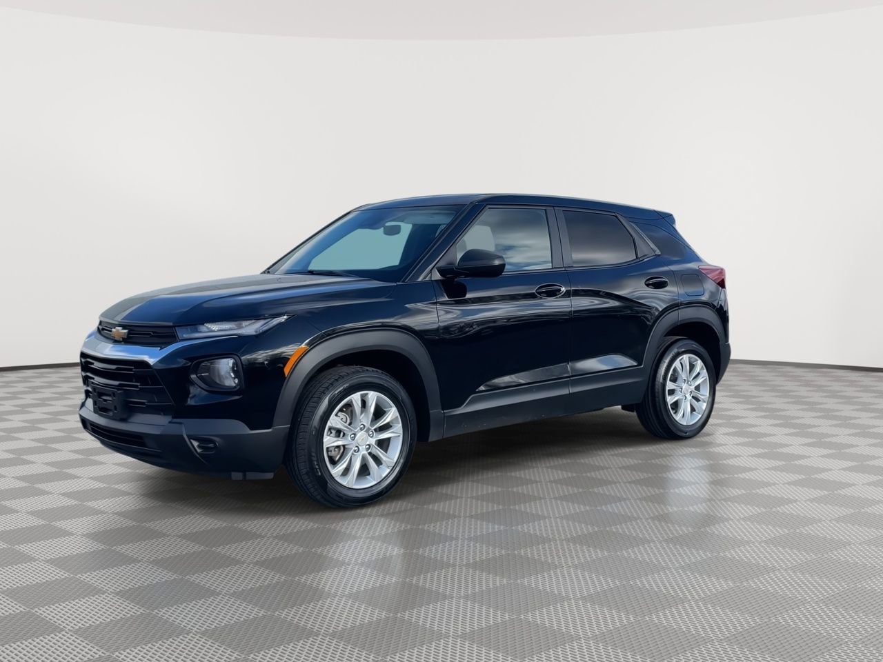 Thumbnail: 2023 Chevrolet TrailBlazer - 4