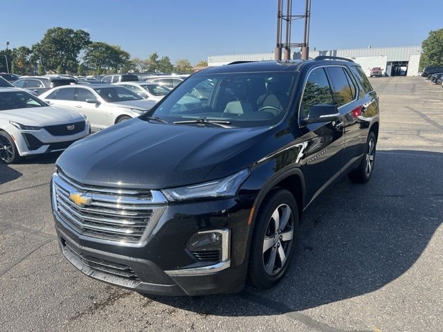 2023 Chevrolet Traverse LT -
                Plymouth, MI