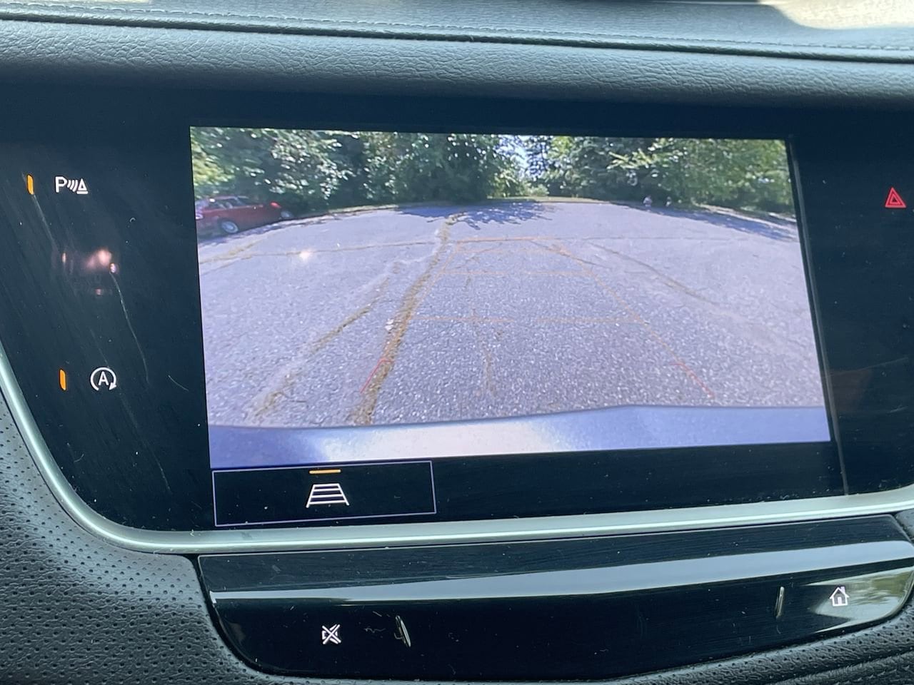 Thumbnail: 2023 Cadillac XT5 - 25