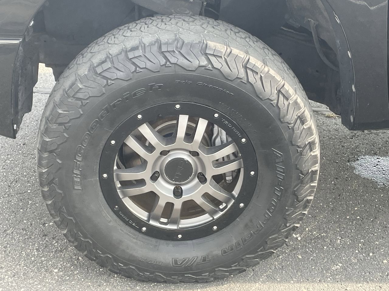 Thumbnail: 2011 Toyota Tundra - 35