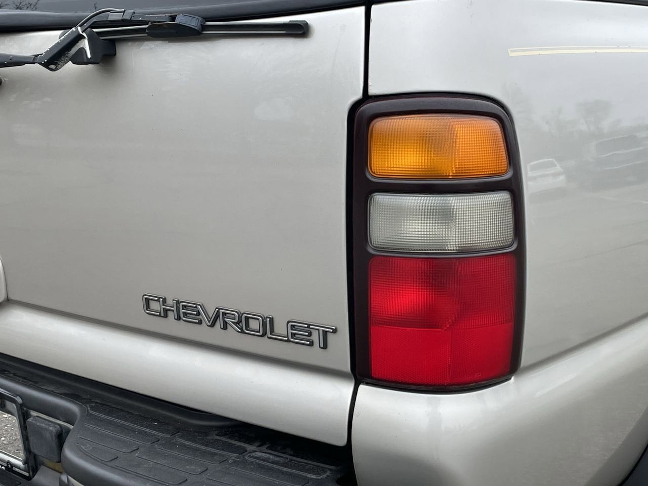 Thumbnail: 2005 Chevrolet Suburban - 39