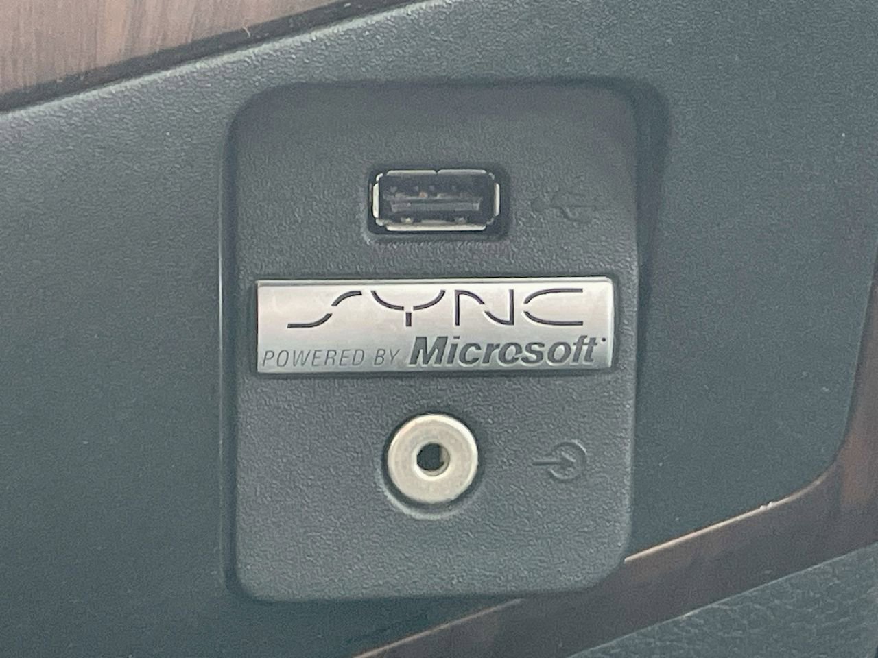 Thumbnail: 2011 Ford Econoline - 25