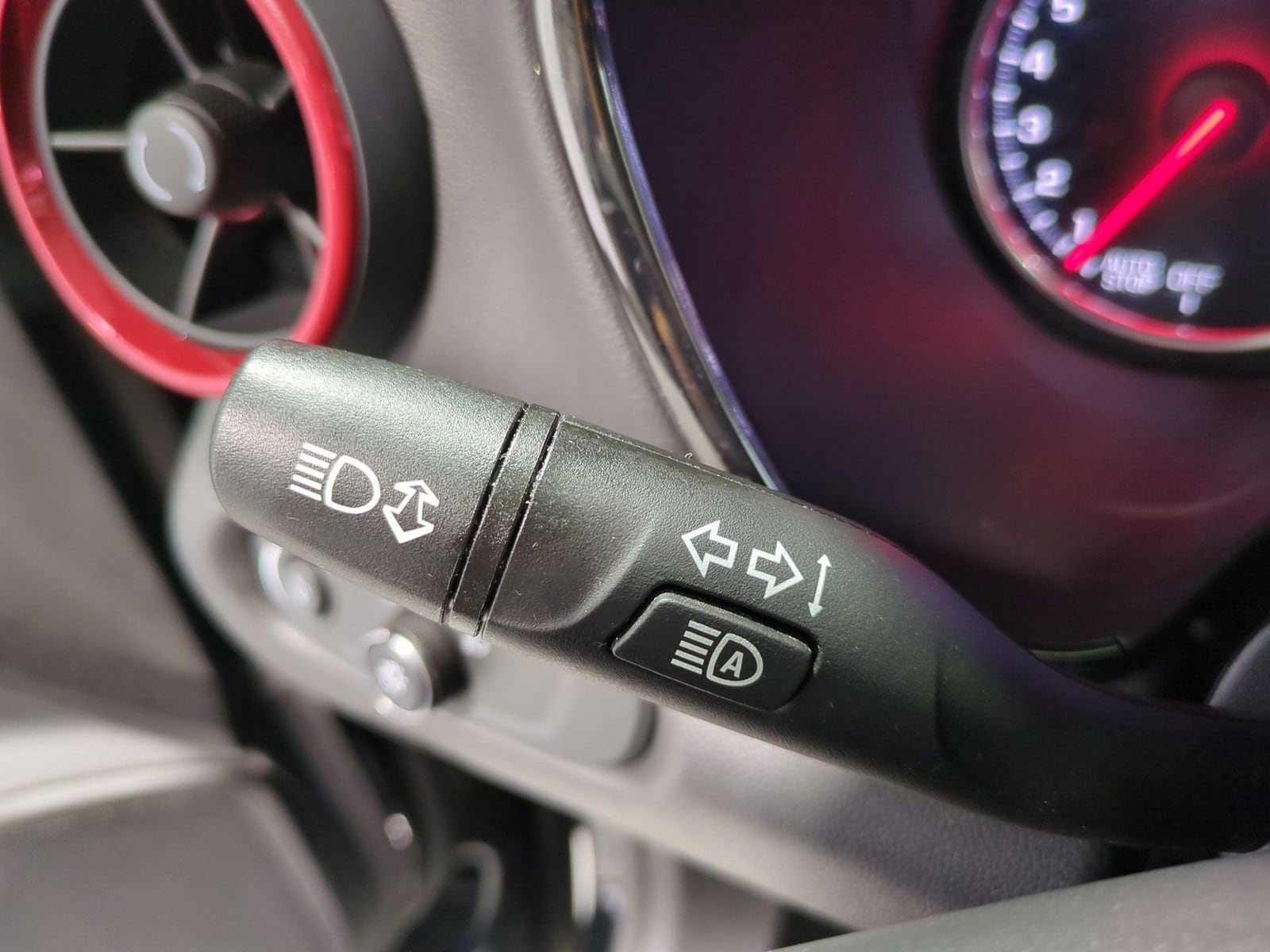 Thumbnail: 2023 Chevrolet Blazer - 26