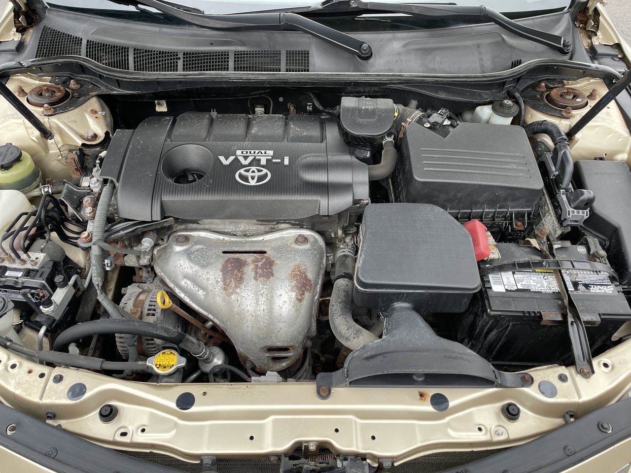 2010 Toyota Camry  28
