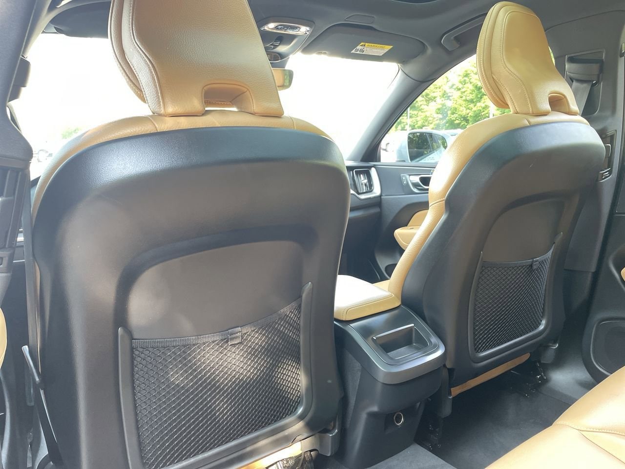 Thumbnail: 2020 Volvo XC60 - 20