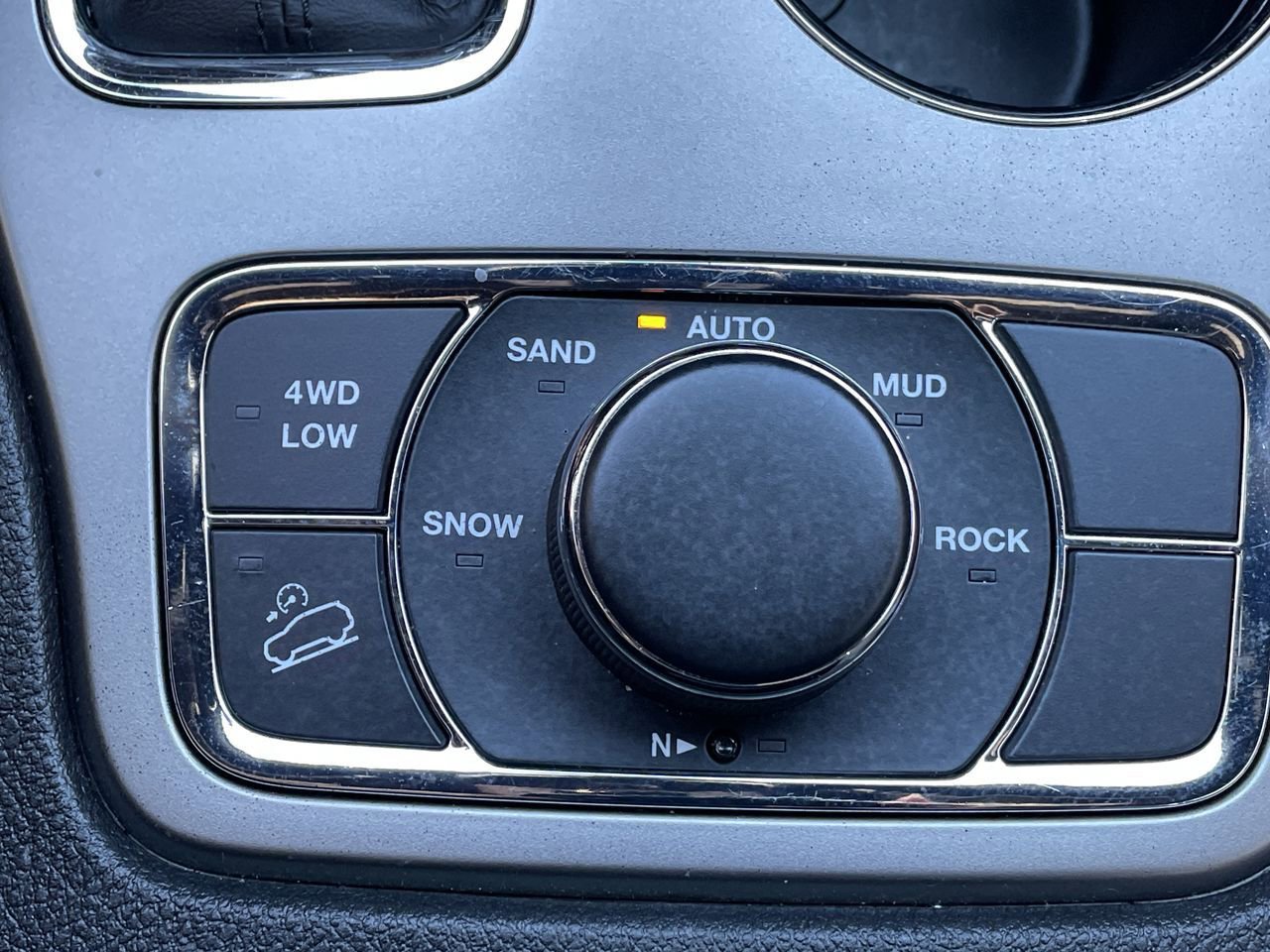 Thumbnail: 2019 Jeep Grand Cherokee - 28