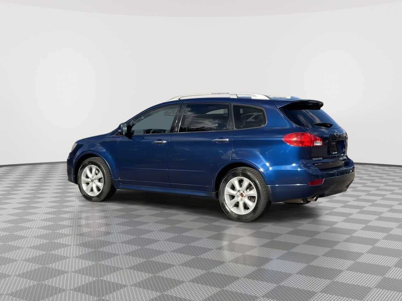 Thumbnail: 2010 Subaru Tribeca - 6