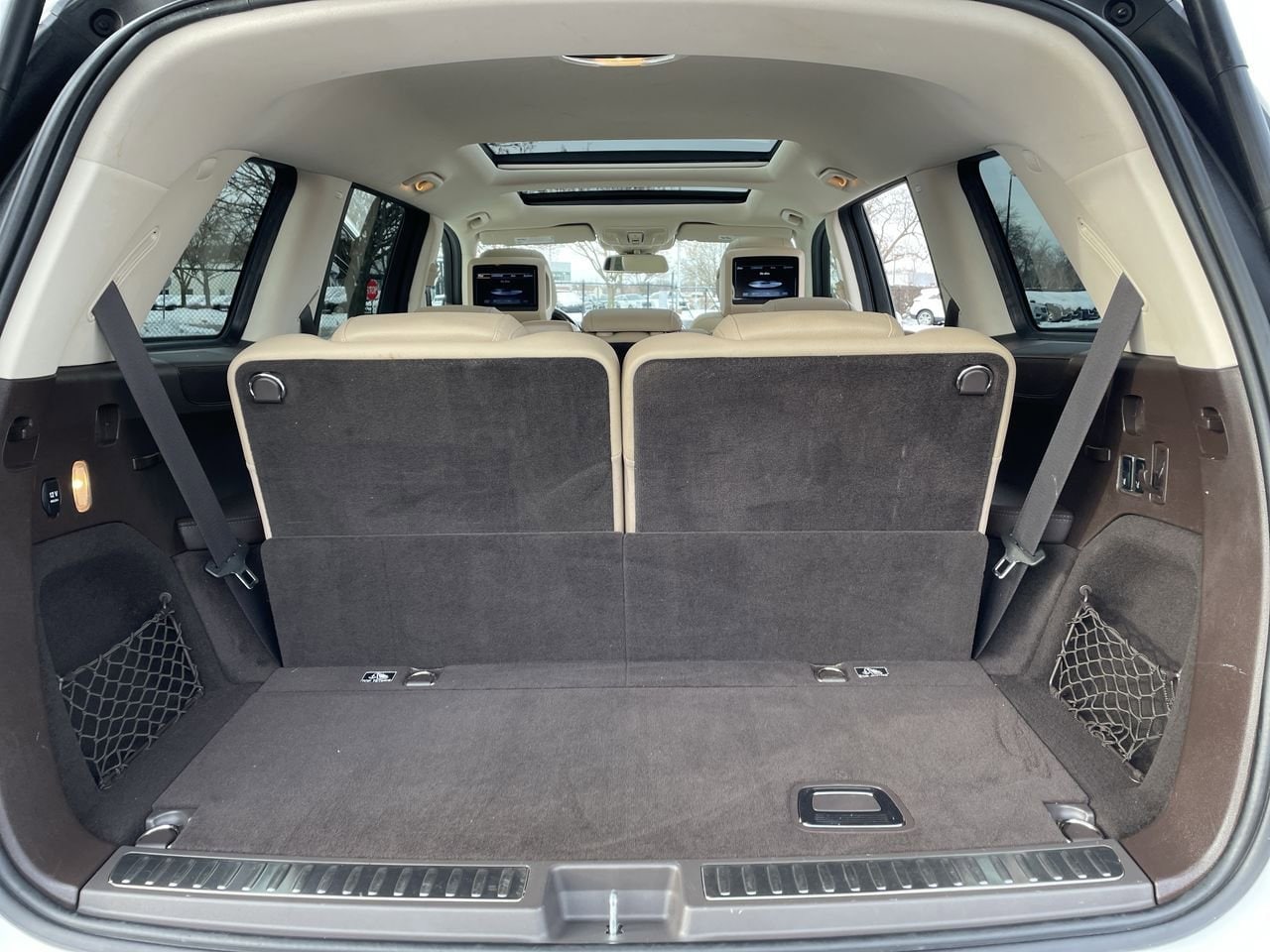 Thumbnail: 2019 Mercedes-Benz GLS - 17