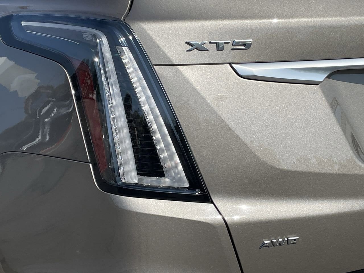 Thumbnail: 2023 Cadillac XT5 - 41