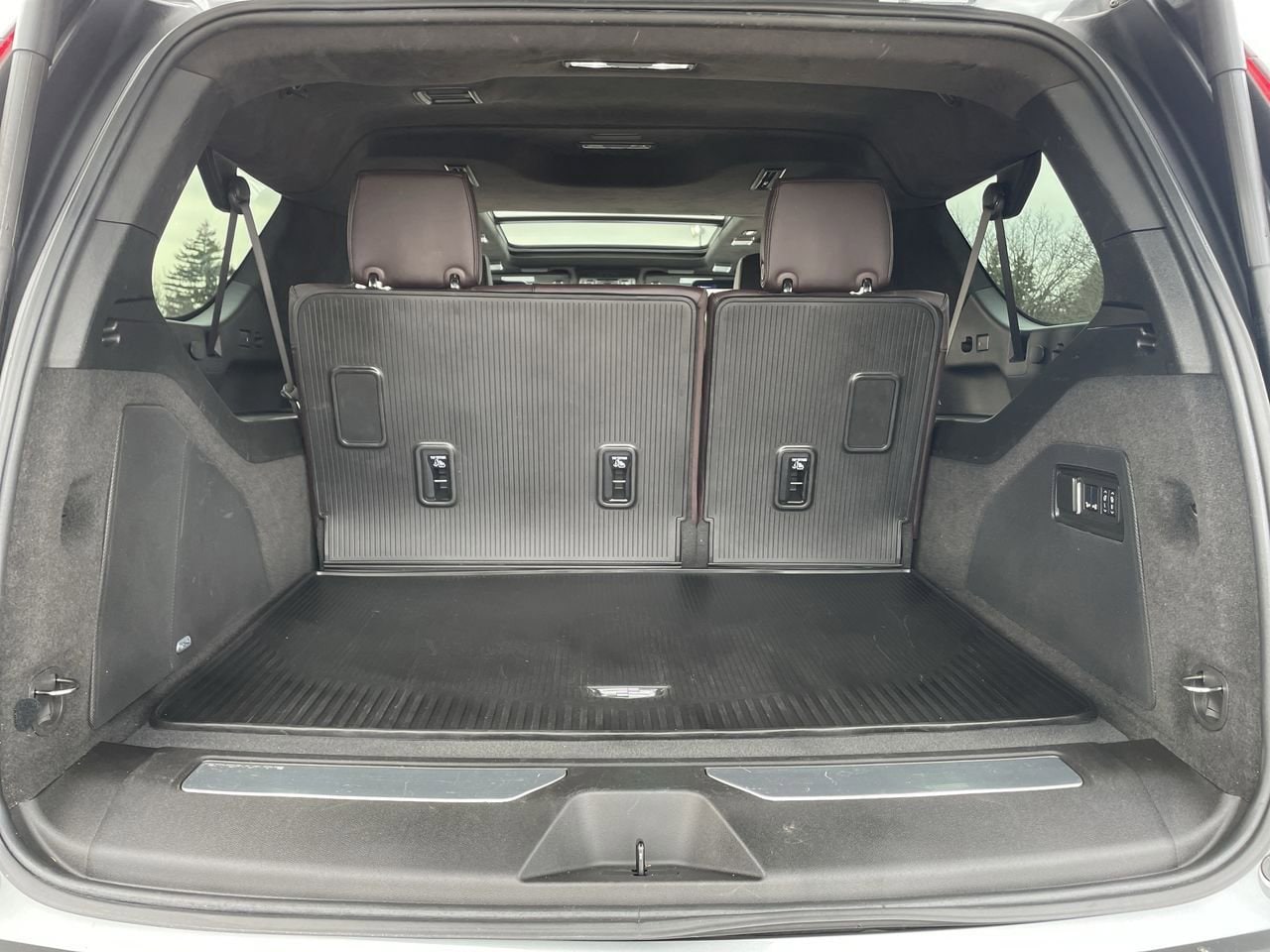 Thumbnail: 2024 Cadillac Escalade - 17