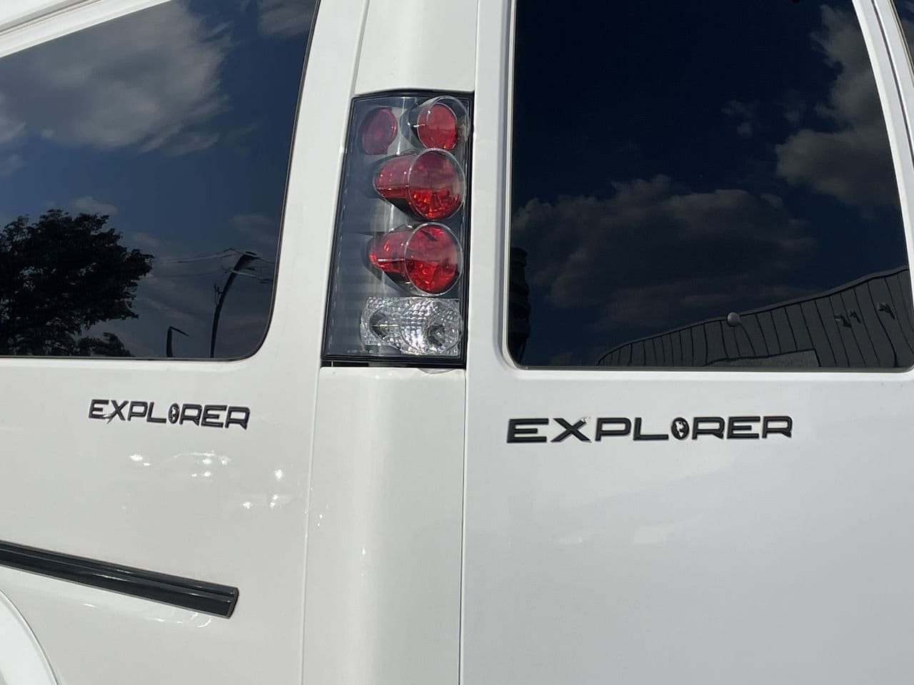 Thumbnail: 2019 GMC Savana - 44