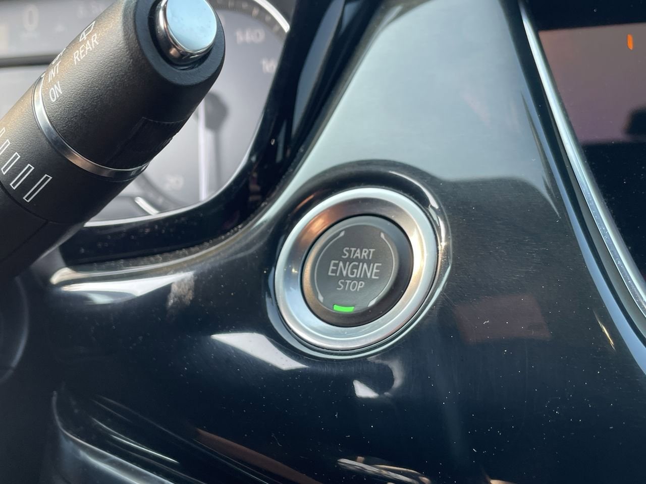 Thumbnail: 2023 Cadillac XT6 - 33