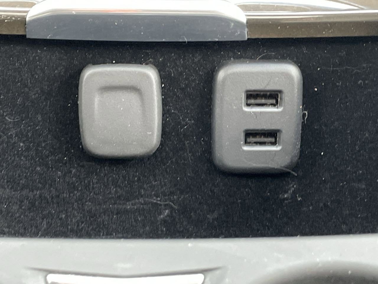 Thumbnail: 2019 Cadillac Escalade - 30