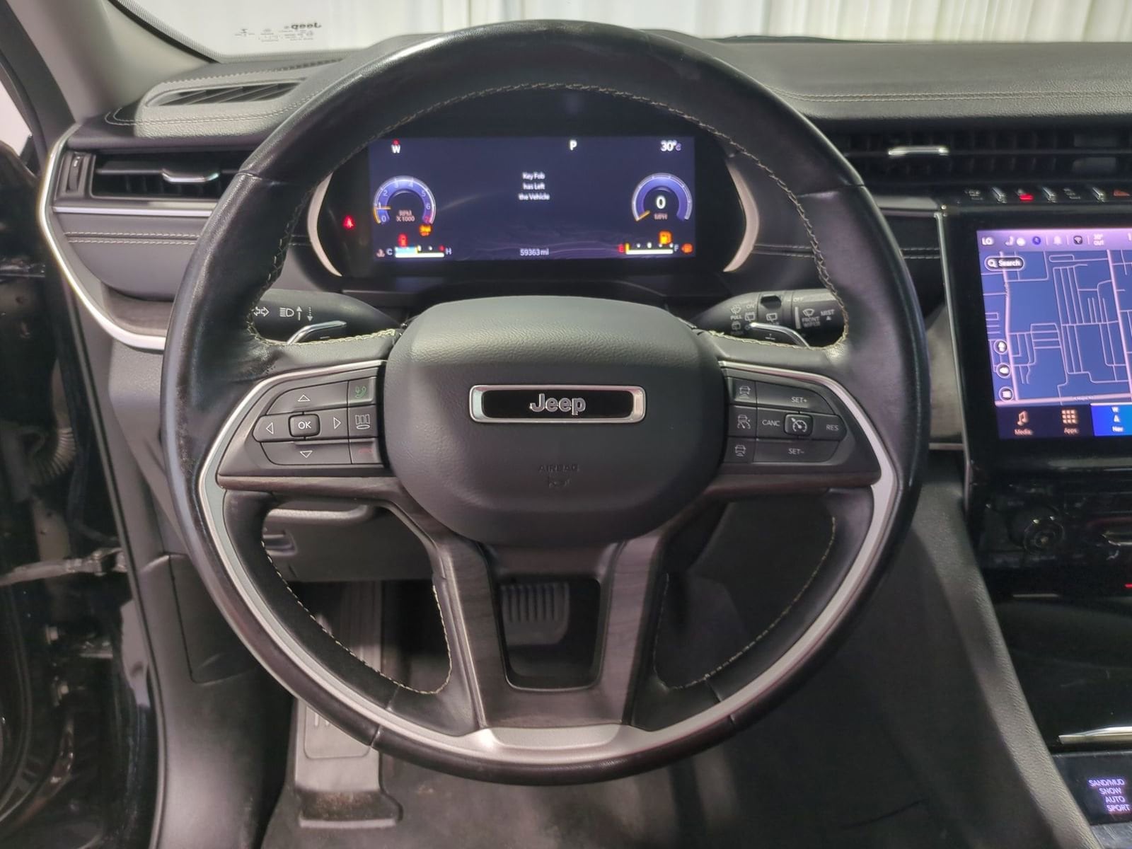 Thumbnail: 2022 Jeep Grand Cherokee L - 20