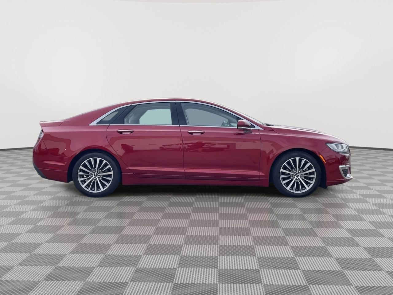 Thumbnail: 2018 Lincoln MKZ - 9