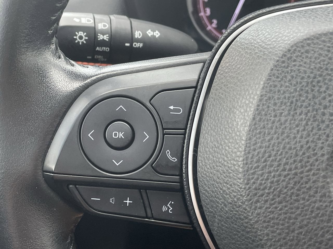 Thumbnail: 2019 Toyota RAV4 - 29