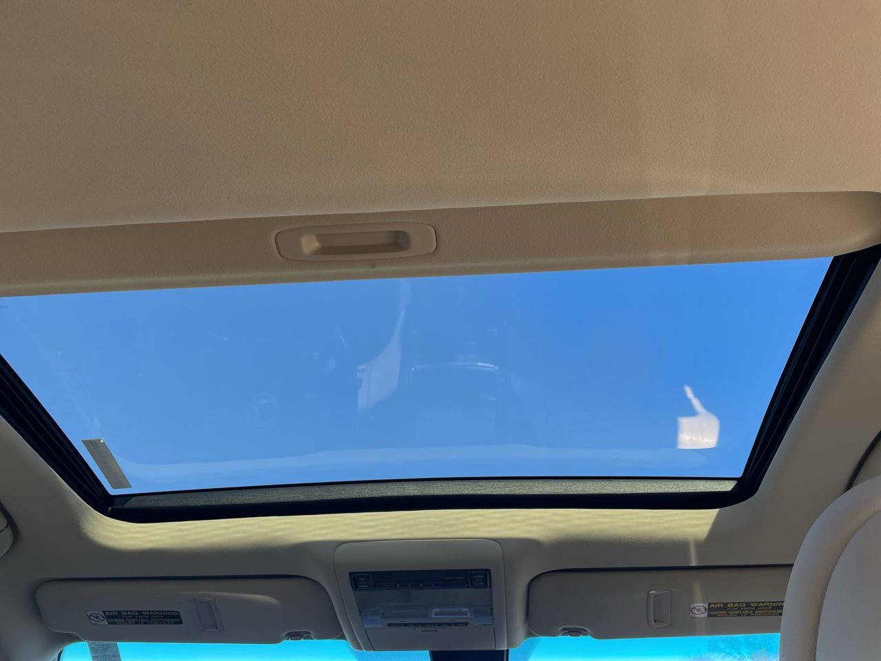 Thumbnail: 2012 Lexus LS - 21