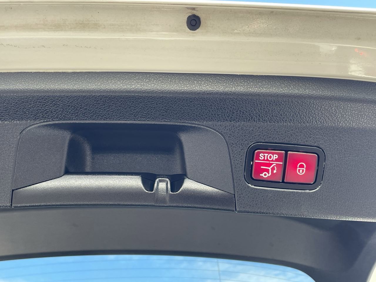 Thumbnail: 2021 Mercedes-Benz GLE - 18