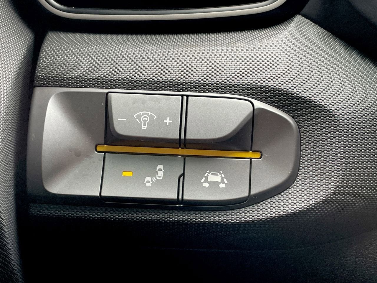 Thumbnail: 2021 Hyundai Veloster - 25